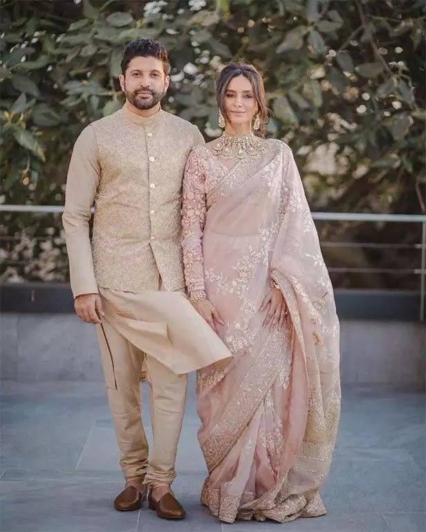 Farhan Akhtar And Shibani, Engagement Outfits Indian, Groom Indian Wedding Outfits, Shibani Dandekar, Engagement Dress For Groom, Wedding Matching Outfits, Indian Wedding Suits Men, Farhan Akhtar, Indian Wedding Clothes For Men