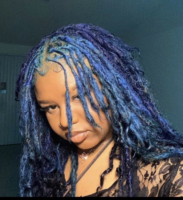 Blue Dreadlocks, Dyed Locs, Beautiful Dreadlocks, Short Locs Hairstyles, Faux Locs Hairstyles, Dreadlock Styles, Dyed Hair Inspiration, Dyed Natural Hair, Hairdos For Curly Hair