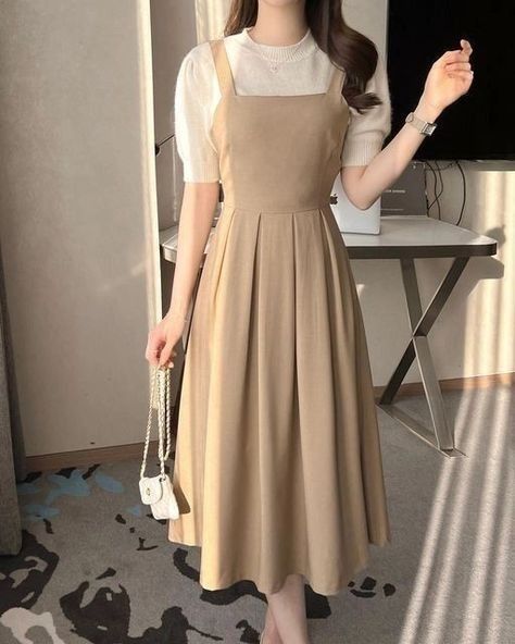 Aesthetic Dresses Casual Korean, How To Style Beige Dress, Cute Dress Korean Style, Aesthetic Dress Outfit Classy, Beige Clothing Aesthetic, Trendy Winter Outfits For Women, Cute Fashion Korean Casual Outfits, Cute Modest Dresses Casual, Japan Dress Fashion