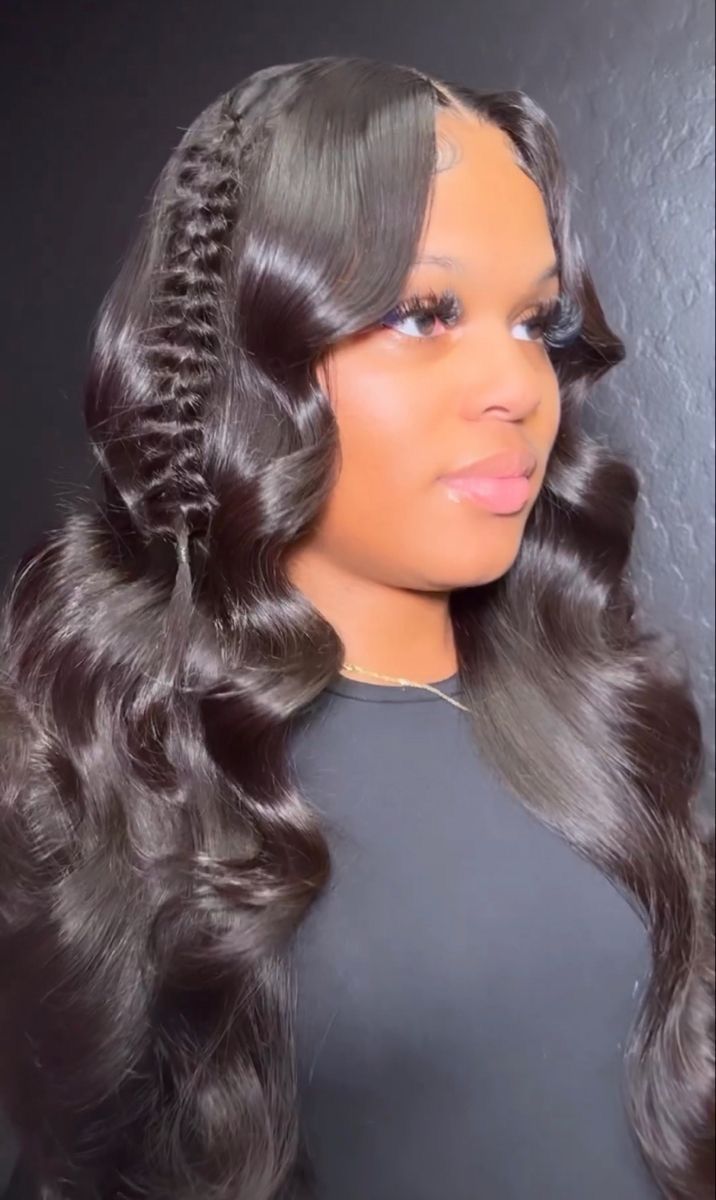 Cute Closure Hairstyles, Wig With Braid On Side, Middle Part Hairstyles Wig, Side Part Sew In With Fishtail Braid, Bodywave Lacefront Wig Hairstyles, Quick Weave With Fishtail Braid, Middle Part Wig Hairstyles, Black Woman Hairstyle Natural, Side Part Closure Sew In