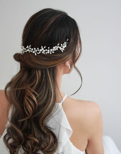 Pearl Hair Vine Wedding, Wedding Hairstyles And Makeup, Pearl Hair Vine, Crystal Hair Vine, Unique Hair Accessories, Long Hairstyle, Halo Headband, Silver Headband, Ribbon Headbands