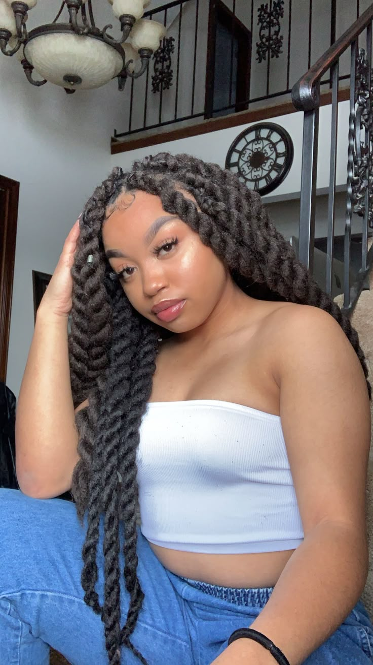 Long Marley Twists, Marley Twist Styles, Long Crochet Braids, Havana Twist Hairstyles, Havana Twist Braids, Hair Twist Bun, Marley Twist Hairstyles, Cuban Twist Hair, Marley Twist