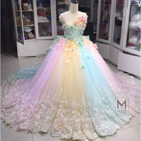 Rainbow Wedding Dress, Rainbow Costumes, Lace Tulle Dress, Flowered Dress, Beautiful Floral Dresses, Rainbow Wedding, Estilo Country, Dresses Ball Gown, Colorful Wedding