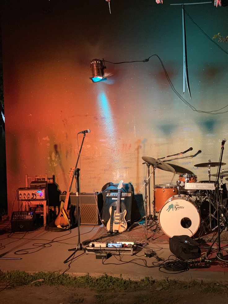 a group of musical instruments sitting on top of a stage