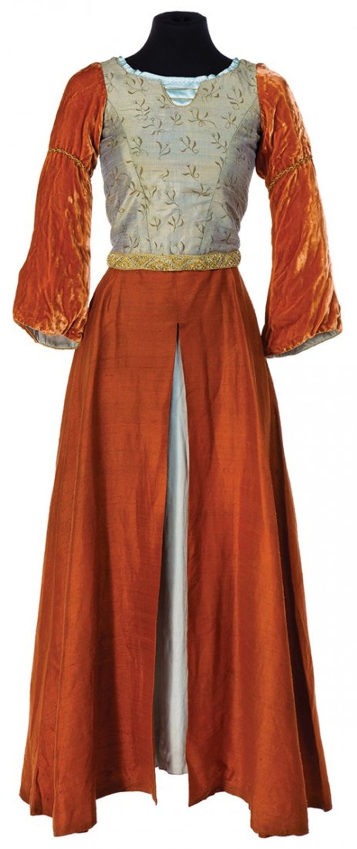 Lucy’s Castle Cair Paravel costume. Narnia Outfits, Narnia Dresses, Narnia Lucy, Narnia Aesthetic, Lucy Costume, Narnia Costumes, Cair Paravel, Fandom Unite, Lucy Pevensie