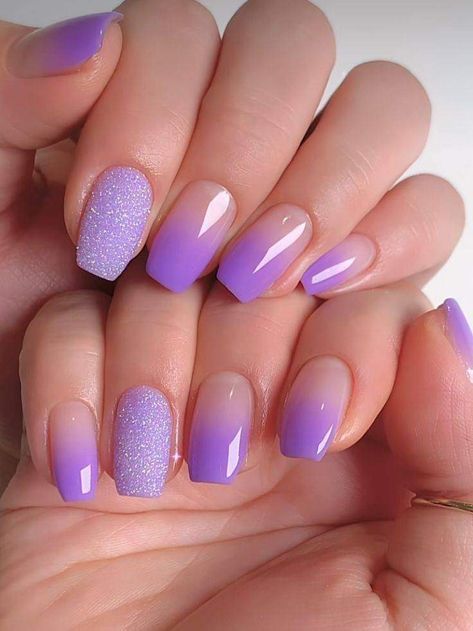 Ombre Nails With Purple, Ombre Gel Polish Nails, Ombre Purple Nails Acrylic, Purple Color Nails Designs, Purple Nail Ideas Simple, Ombre Nail Inspiration, Purple And Gold Ombre Nails, Omre Art Nails, Purple Ombre French Tip Nails