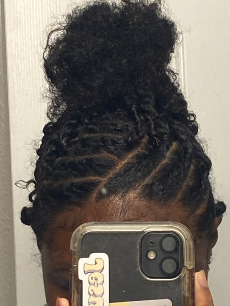 Flat Twist Front Of Hair, Front Twist Hairstyles Curly Hair, Flat Twist Hairstyles, Cute Natural Hairstyles, Colourful Hair, Girl Hairstyle, Quick Natural Hair Styles, Flat Twist, Twist Outs