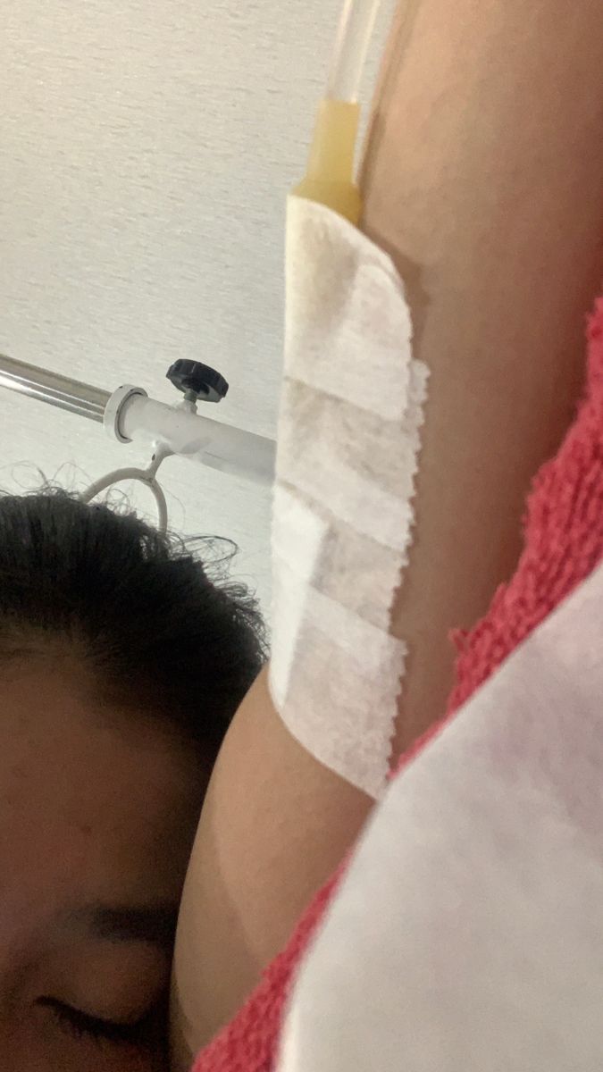 help? Injury Fake Story, Glucose In Hospital Snapchat, Sick Instagram Story, Sick Hospital Snapchat Stories, Hospital Tumblr, Hospital Fake Story, Hospital Snapchat Stories, Hospital Prank, Sick Prank