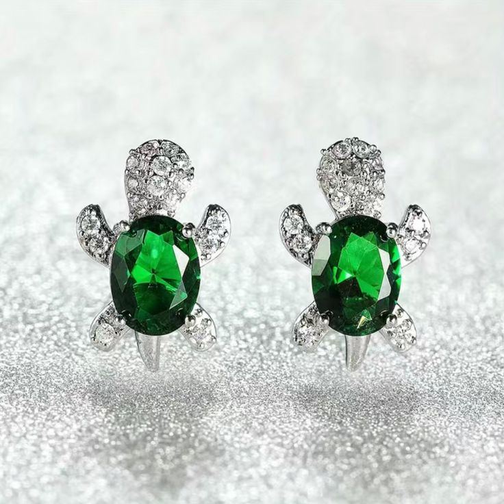 Lovely Turtle Stud Earrings Cute Zircon In Green And Silvertone. Offers Welcome. Questions? Comment Below. Beautiful Stud Earrings, Green Turtle, Cute Turtles, Turtle Earrings, Christmas Gift Jewelry, Rhinestone Studs, Earring Sale, Christmas Jewelry, Ear Studs