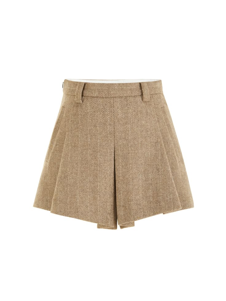 MO&Co.Women Wool Striped Shorts with Pockets Features : - Wool textured- Pleated shorts- High waist and side pocketsCode : MBB4SOTT02The length of size M is 35.5cm MATERIALS & CARE : Material: 100% WoolDo not wash, do not bleachHang to dry, do not tumble dryLow-temperature ironing, professional dry cleaningDo not expose to the sunNote: Snap and dry clean separatelyPlease select your own size in the size chart according to your figure and serve model size as a guideline. Wool Shorts, Model Clothes, Outfits To Buy, Stripe Shorts, Wool Textures, Graduation Outfits, Model Outfits, Cuffed Shorts, Pleated Shorts