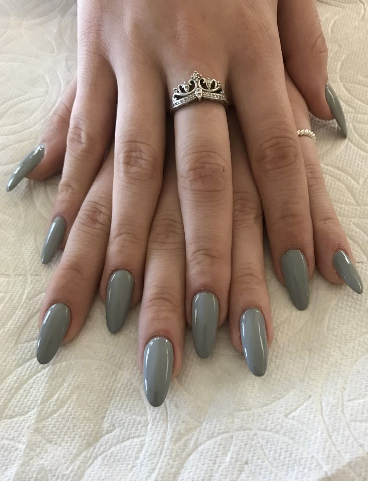 Stone Grey Nails, Dark Grey Almond Nails, Dark Grey French Tip Nails, Nardo Grey Nails, Almond Nails Grey, Nail Inspo Grey, Gray Almond Nails, Grey Purple Nails, Grey French Nails