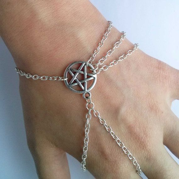 Silver Wiccan Slave Bracelet Wicca Slave Bracelet by AzureAllure Simple Chain, Arm Bracelets, Wiccan Jewelry, Ring Bracelet Chain, Discount Jewelry, Star Bracelet, Foot Jewelry, Hippie Jewelry, Hand Jewelry