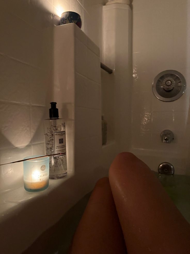 Shower Motivation, Roleplay Photos, Selfcare Night, Selfcare Aesthetic, Cozy Bath, Bath Aesthetic, Ice Bath, Vision Board Pictures, Clean Lifestyle