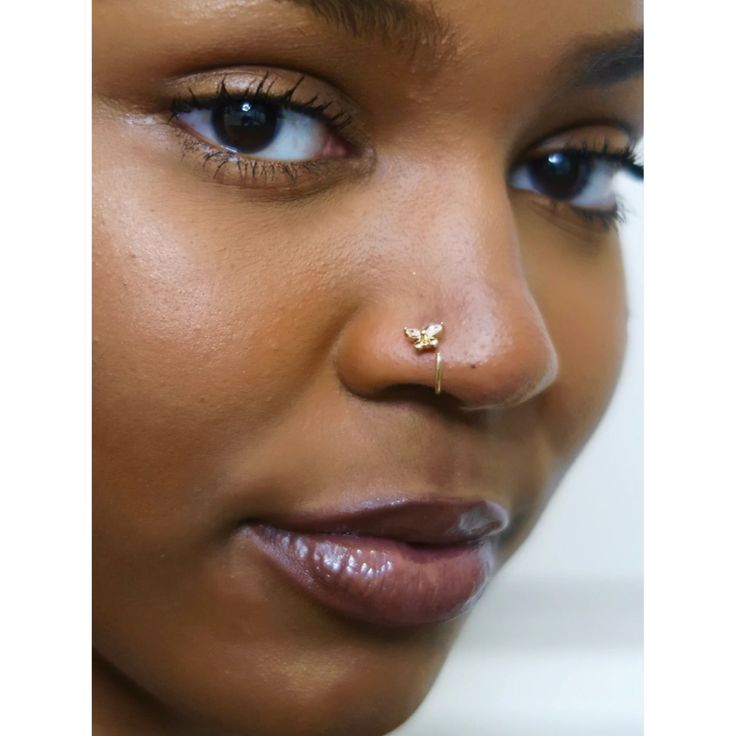 Butterfly Nose Hoop 20 Gauge 8mm Hoop 14kt Gold Plated Hypoallergenic New / Never Worn Nose Ring Hoop On Wide Nose, Double Hoop Nose Ring Diamond, Gold Nise Ring, Nose Rings Right Side, Liyah Li Nose Ring, Tanishq Nose Ring, Nose Percinings Rings, Nose Hoop Piercing, Green Onyx Necklace