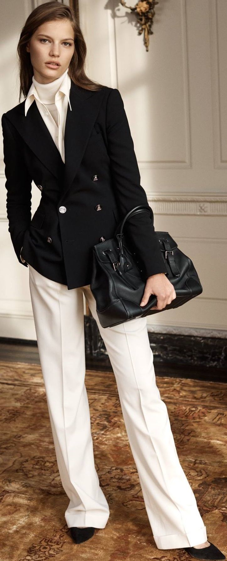 Ralph Lauren "Iconic Style" Coll' '18. Ralph Lauren Autumn 2023, Polo Suits Women, Ralph Lauren Black Blazer Outfit, Ralph Lauren Blazer Women, Ralph Lauren Autumn Style, Ralph Lauren Style Women Classy, The Good Wife Fashion, Ralph Lauren Suits Women, Black Suit With Turtleneck