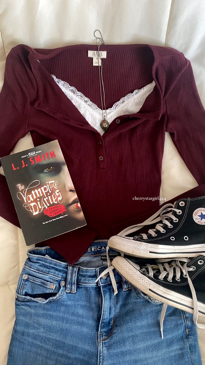 outfit inspo, elena gilbert, the vampire diaries, outfit, fall, fall outfit, books, outfit aesthetic, ootd, converse, aesthetic outfit, elena gilbert outfit Caos Outfits, Red Coquette Outfit, Dark Red Coquette, Dark Red Style, Red Coquette, Fall Outfits Aesthetic, Dark Y2k, Twilight Outfits, 00s Mode