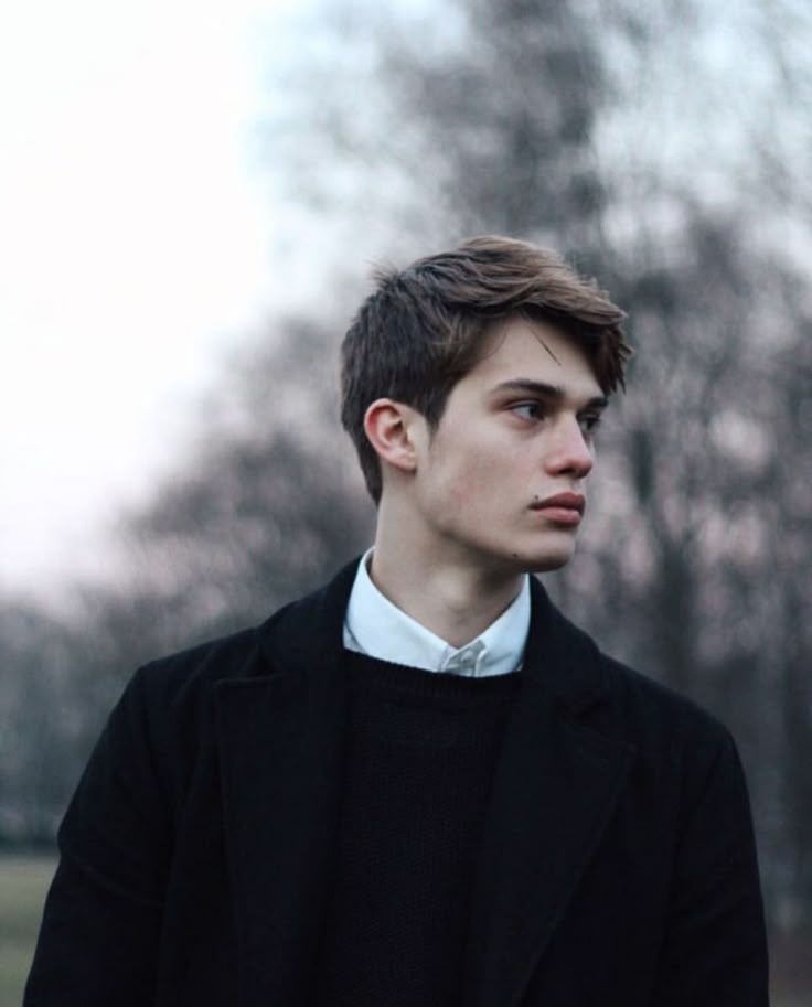 nicholas galitzine Photographie Portrait Inspiration, Face Characters, Hot Actors, British Actors, Character Aesthetic, Book Characters, Olympia, Amazing Photography, Celebrity Crush