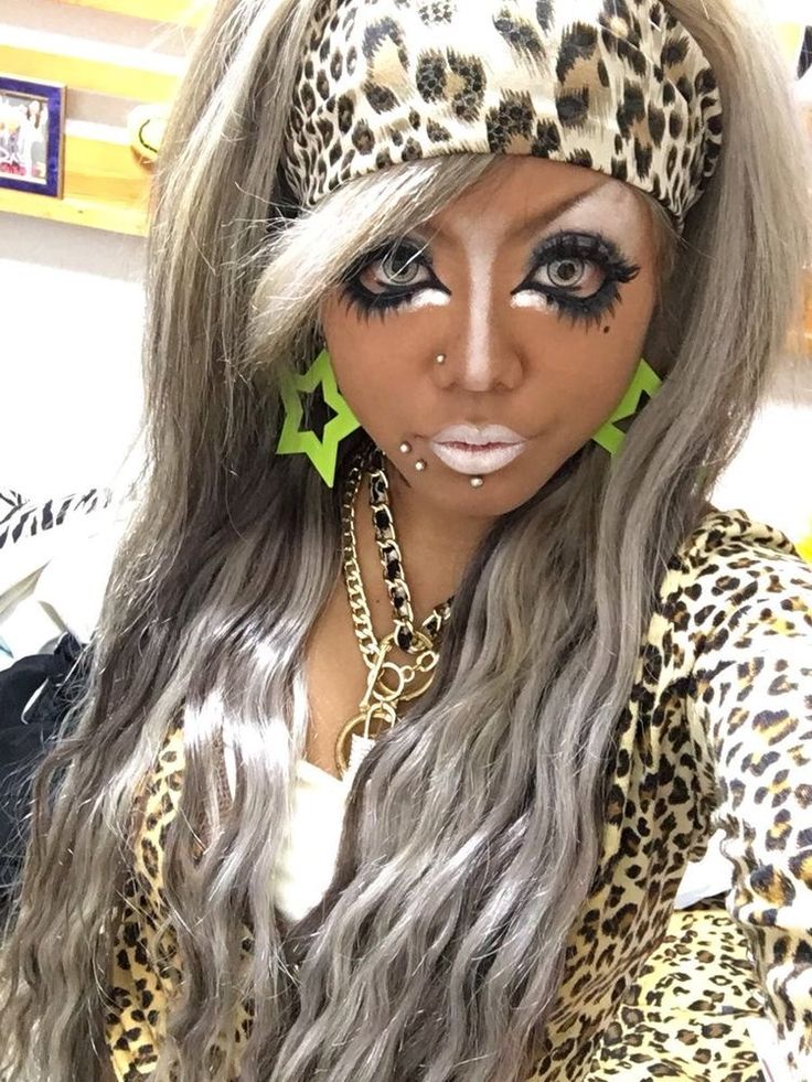 Ganguro Girl, Harajuku Barbie, Gyaru Aesthetic, Gyaru Makeup, Oki Doki, Gyaru Fashion, Fashion Aesthetics, Harajuku Fashion, Japanese Women