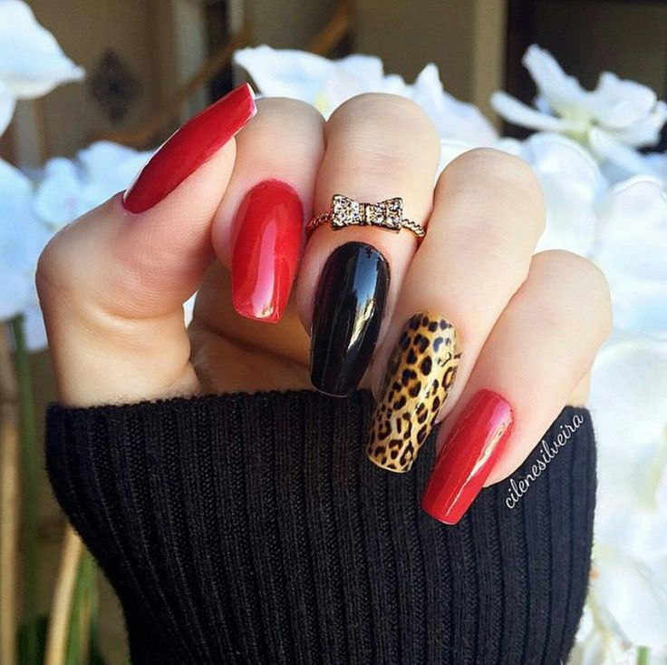 Red & black nails, leopard print nail art accent Red Black Nails, Prints Ideas, Valentine Nail Art, Red Acrylic Nails, Leopard Print Nails, Nail Designs Valentines, Animal Print Nails, Nails Polish, Black Nail