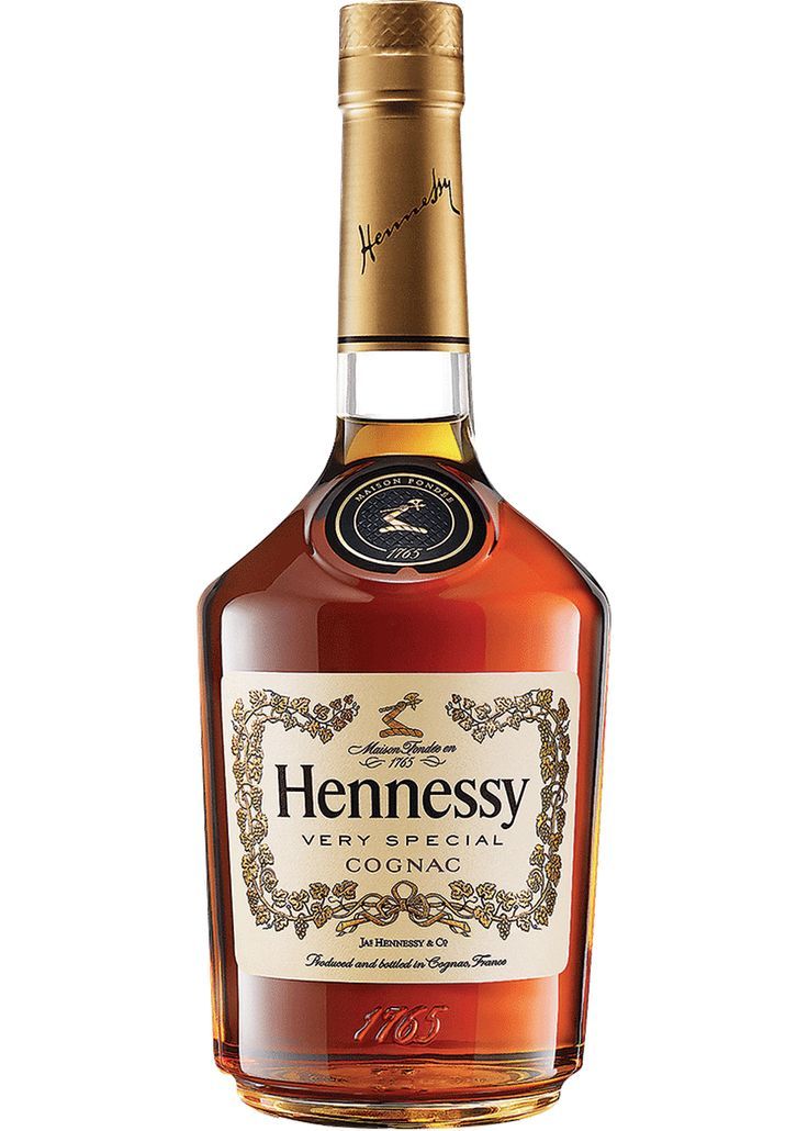 a bottle of hennessy single cask cogna