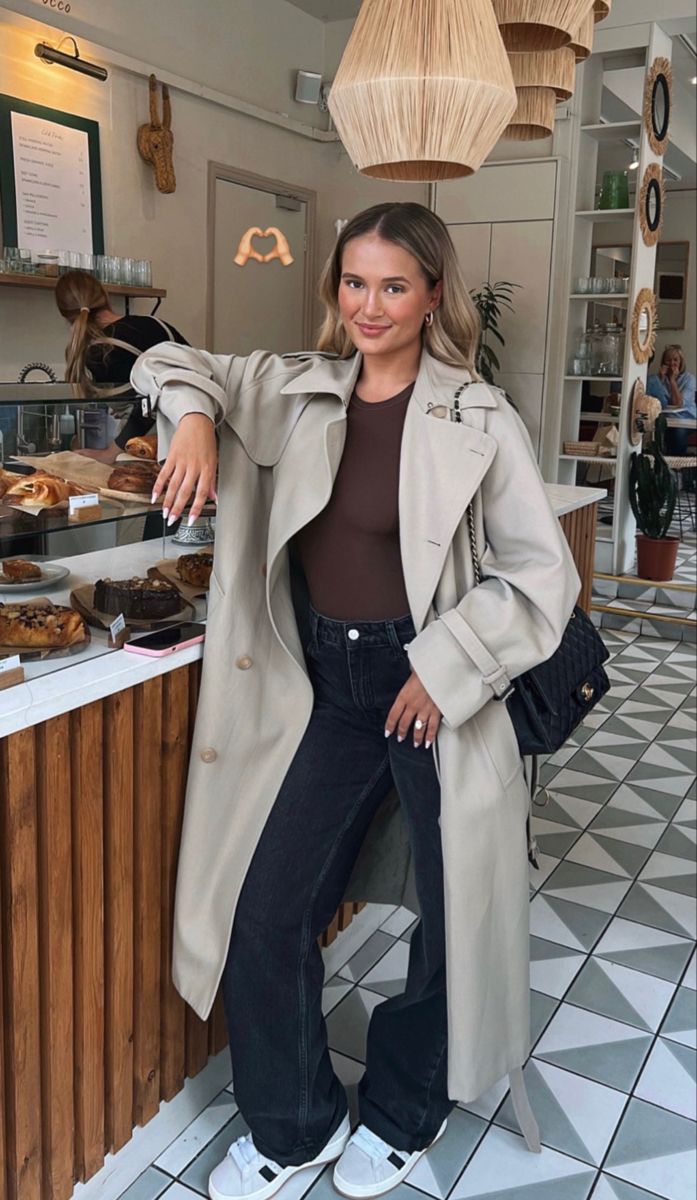 Beige Trench Coat Outfit, Trench Coat Outfit Winter, Wool Coat Outfit, America Aesthetic, Trench Outfit, Mantel Outfit, Long Coat Outfit, America Fashion, Winter Coat Outfits