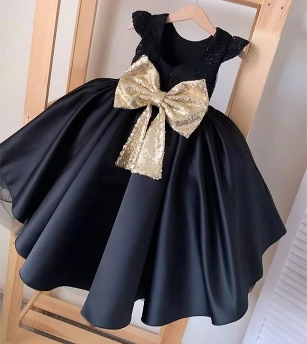 Elegant Gold Princess Dress For Fancy Dress, Elegant Gold Princess Dress For Fancy Dress Occasions, Elegant Black Princess Dress For Pageant, First Holy Communion Dresses, Kids Flower Girl Dresses, Black Flower Girl Dress, Flower Girls Dress, African Dresses For Kids