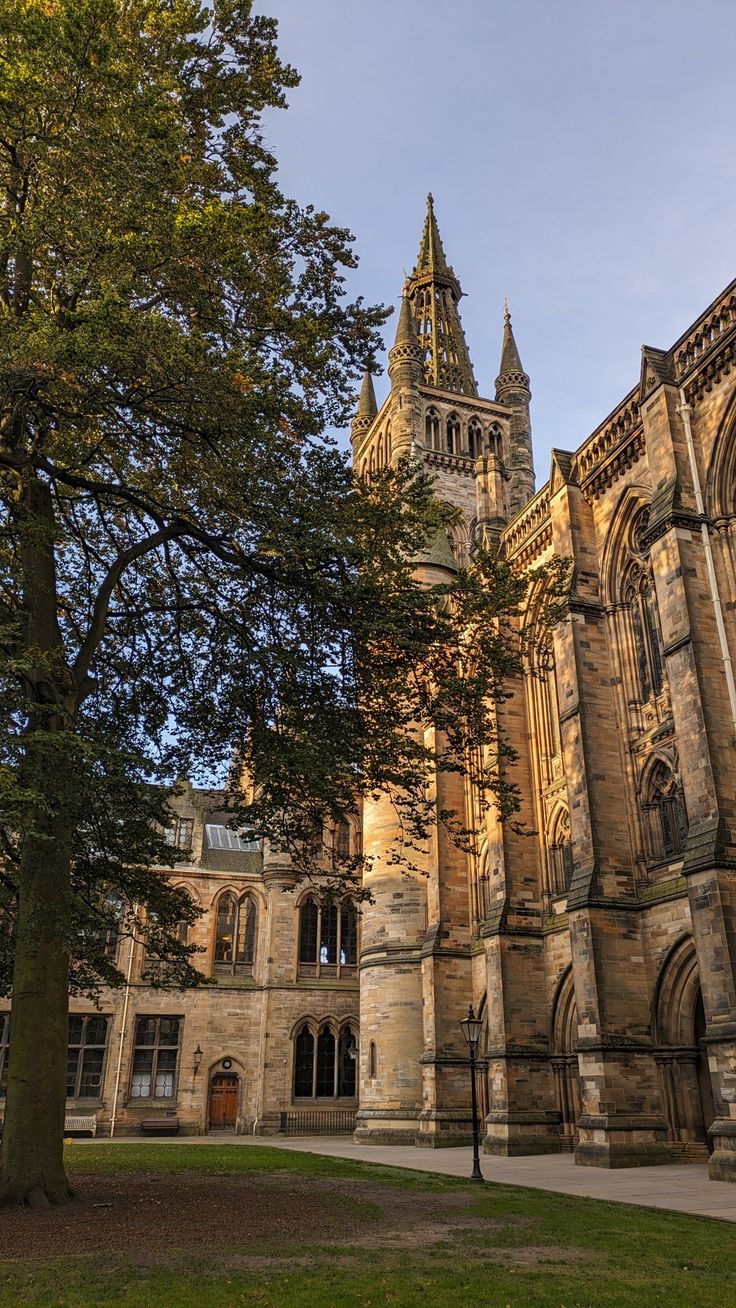 oldbuilding, classics, university of glasgow, hogwarts, harry potter aesthetic European University Aesthetic, Dream University Aesthetic, Old College Aesthetic, Old Money University, University Professor Aesthetic, College Professor Aesthetic, Old University Aesthetic, University Campus Aesthetic, Glasgow Scotland Aesthetic