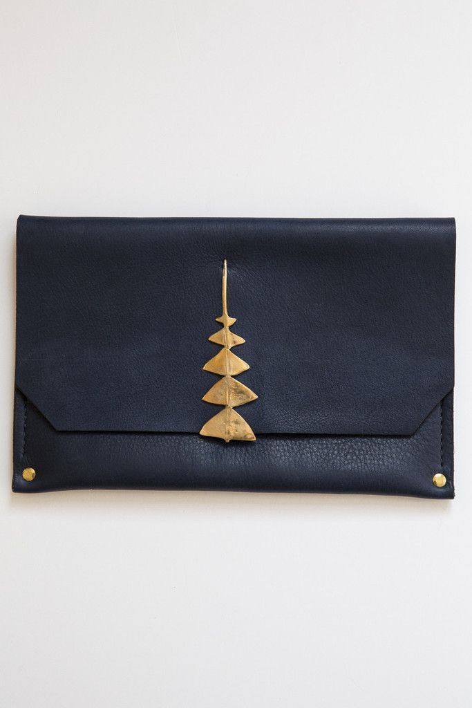 Navy Clutch, Brass Detail, Clutch Pouch, Beautiful Bags, Gold Details, Clutch Wallet, Leather Clutch, Clutch Purse, Clutch Handbag