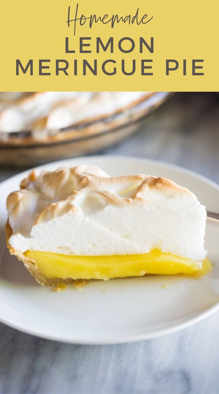 Slice of lemon meringue pie with golden-brown meringue topping, perfect for Easter dessert. Homemade Lemon Meringue Pie, Lemon Meringue Pie Easy, Best Lemon Meringue Pie, Lemon Meringue Pie Recipe, Leche Asada, Toasted Meringue, Lemon Meringue Cheesecake, Meringue Pie Recipes, Lemon Custard