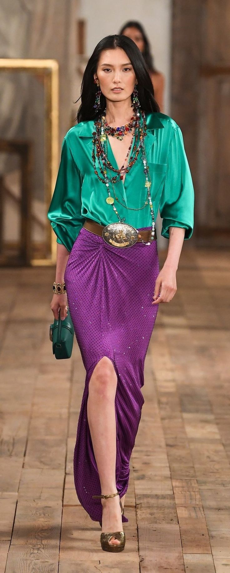 Ralph Lauren Spring 2024 RTW Ralph Lauren Spring Summer, Ralph Laurent, Gold Gown, Ralph And Russo, Spring Summer 2024, Fashion Over 40, Spring 2024, Summer 2024, Missoni