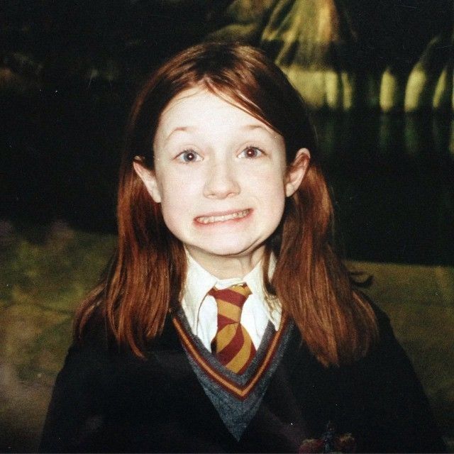 #ginny #weasley #bonnie #wright #harry #potter #cute #girl #little #redhead #ginger #beautiful #hogwarts #smile #funny #hp #red #gryffindor #icon Harry Potter Bts, Harry Potter Fanları, Meme Harry Potter, Glume Harry Potter, Buku Harry Potter, Harry Potter Icons, Images Harry Potter, Harry Potter Images, Bonnie Wright