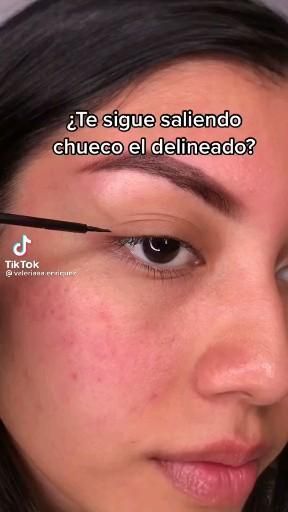 Tip delineado [Video] en 2021 | Maquillar ojos caidos, Tipo de ojos maquillaje, Tipos de ojos Makeup Ojos, Membentuk Alis, Eyebrow Makeup Tips, Makeup Makeover, Eyeliner Tutorial, Eye Makeup Art, Kiss Makeup, Winged Eyeliner, Makeup Techniques