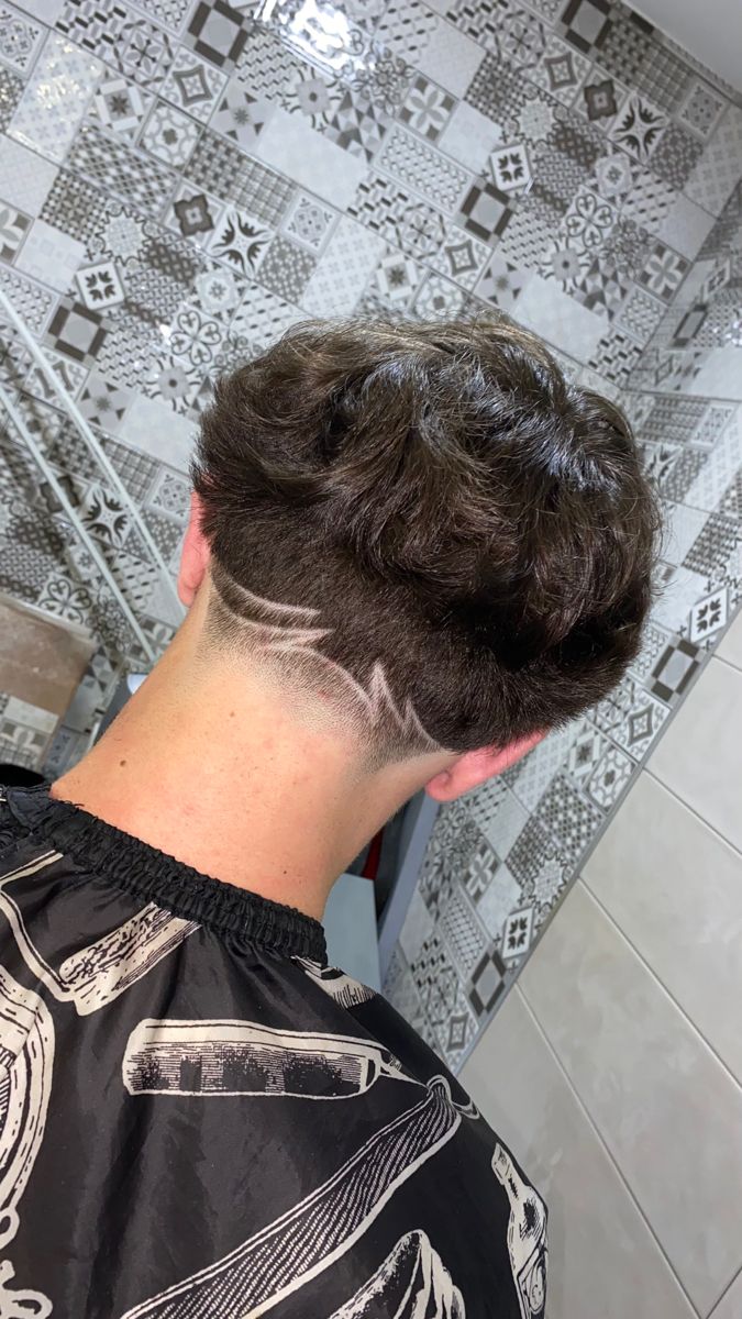 Haircut Designs Back Of Head, Haircut For Men With Design, Edgar Hair Design, Barber Freestyle Design, Undercut Men Design, Freestyle Design Haircut Edgar, Guy Haircuts Design, Design On Taper Fade, Haircut Taper Design