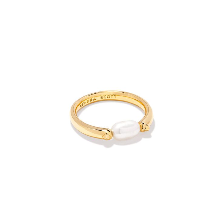 Kendra Scott Leighton Pearl Band Ring – Smyth Jewelers Gold Kendra Scott Ring, Kendra Scott Pearl Ring, Kendra Scott Ring Gold, Ring Inspo Gold, Preppy Rings, Cute Gold Rings, Kendra Scott Rings, Cute Jewelry Rings, Senior Rings