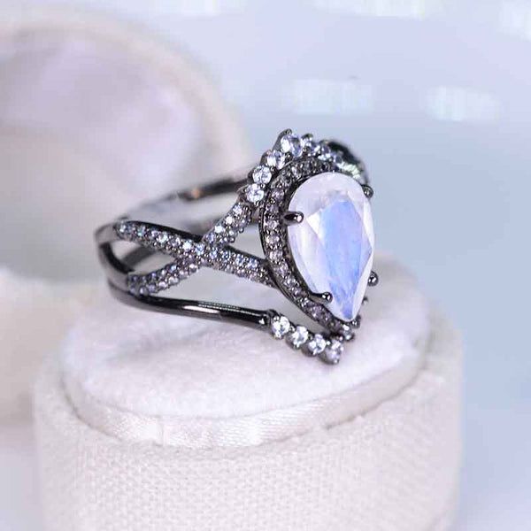 Luxury Natural Moonstone Ring Set, 3ct Pear Cut Moonstone Ring Set, Black Gold Ring Unique Curved Marquise Cut Ring Gold Ring Unique, Marquise Cut Rings, Black Gold Ring, Ring Unique, Moonstone Ring, Marquise Cut, Pear Cut, Unique Rings, Ring Set