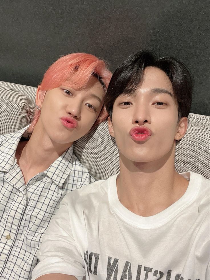 [220705] WEVERSE: '오늘 좀 귀엽다 서명호😏' Svt Selca, Svt Members, Seventeen Weverse, Seventeen Minghao, Won Woo, Seventeen The8, Going Seventeen, Seventeen Debut, Seventeen Album