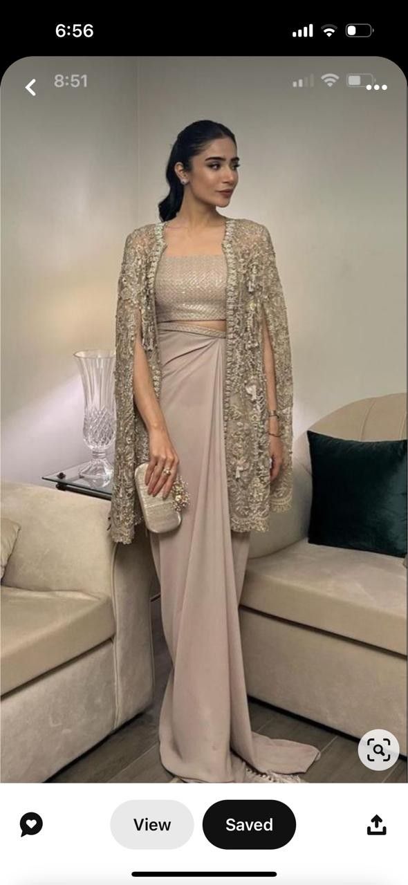 Designer Dresses For Reception, Outfit Ideas For Engagement Party Guest, Wedding Guest Reception Outfit, Black Outfit For Women Party, Dj Outfit Female Wedding Indian, Indo Western For Wedding, Sangeet Outfit Ideas Indo Western, Bridal Trousseau Outfits, Gurudwara Wedding Outfits For Guests