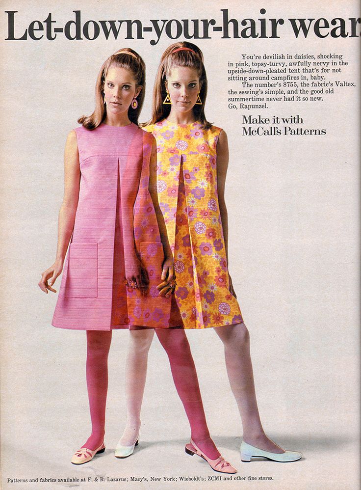 Paper Dresses 60s, 60s Pop Art Fashion, Iconic 60s Fashion, 60s 90s Fashion, 1967 Womens Fashion, Weird 60s Fashion, 1960s Fashion Trends, 1960 Mod Fashion, 60s Colorful Tights