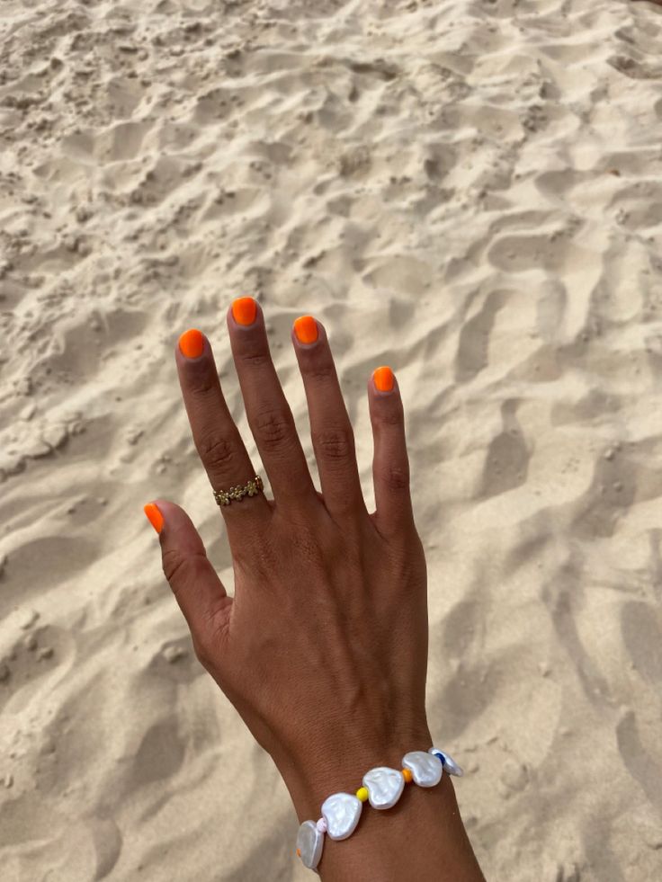 Beach Nails Natural Nail, Nail Inspo Dip, Orange Almond Nails, Nails Invierno, Blue Toe Nails, Nail Ideas For Summer, Neon Orange Nails, Biab Nails, Easy Nail Designs