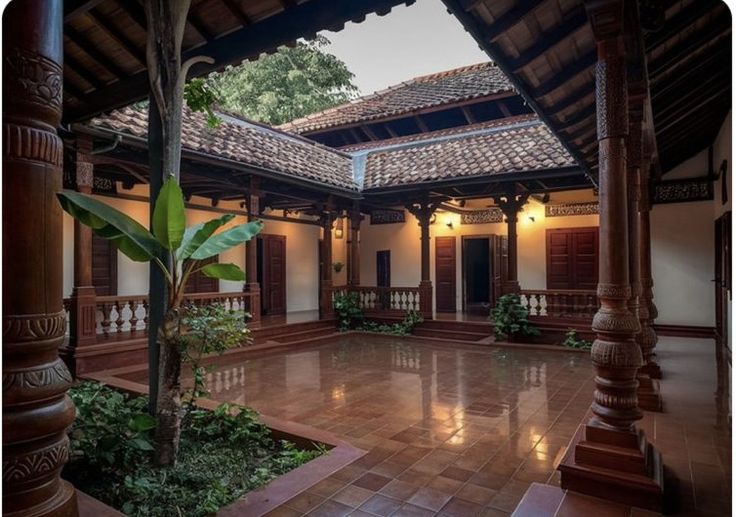 Indian Courtyard, Chettinad House, Kerala Traditional House, Indian Houses, Home Theaters, Courtyard House Plans, Indian Home Design, Indian Home Interior, Interior Design Your Home