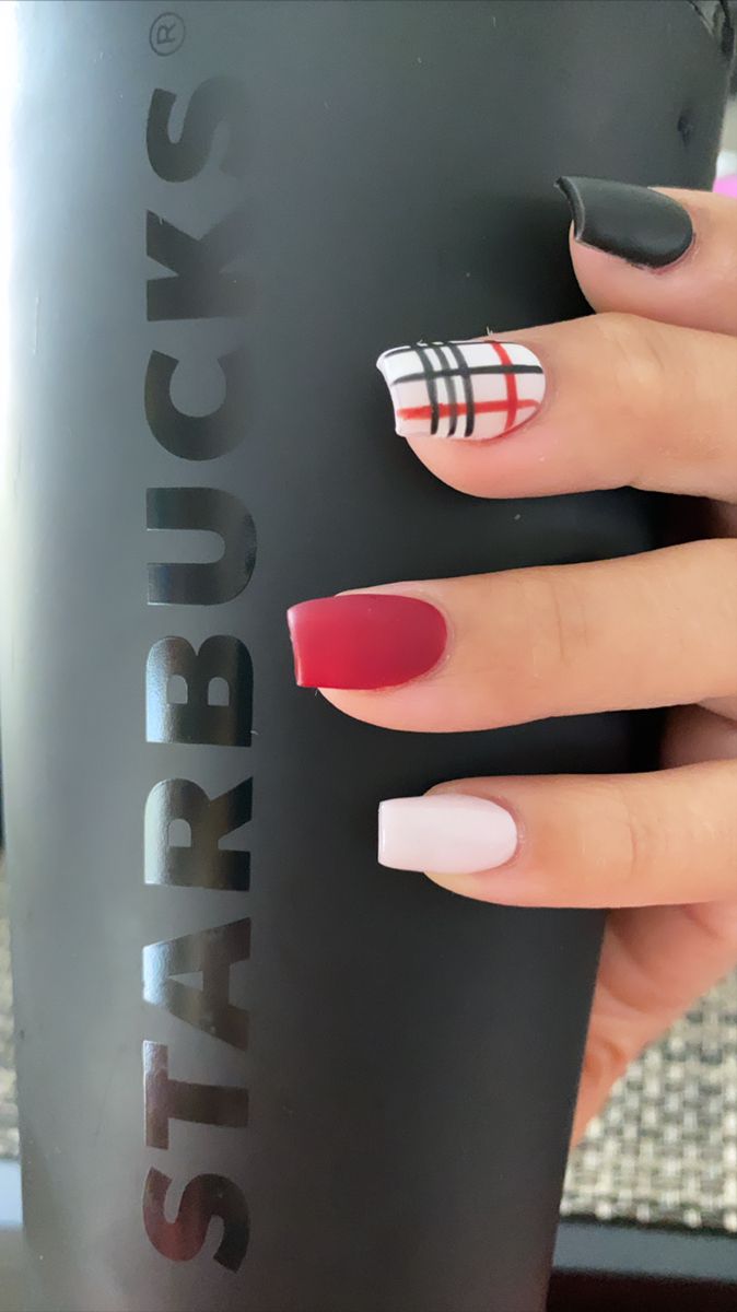 Fall Acrylic Nails Autumn Coffin Simple, Fall Time Nails Acrylic, Cute November Nails Square, Shirt Coffin Nail Ideas, Square Fall Nails Acrylic, Short Square Acrylic Nails Fall, Nails Acrylic Coffin Fall, Fall Time Nails, White Fall Nails