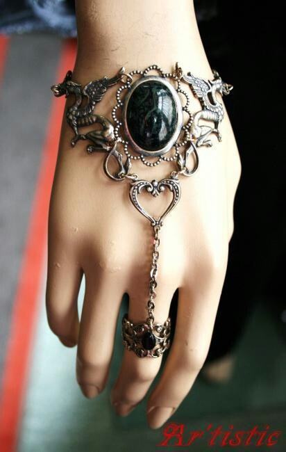 .. Dark Jewelry, Lace Bracelet, Hand Accessories, Magical Jewelry, Steampunk Jewelry, Fancy Jewellery, Hand Chain, Fantasy Jewelry, Hand Jewelry