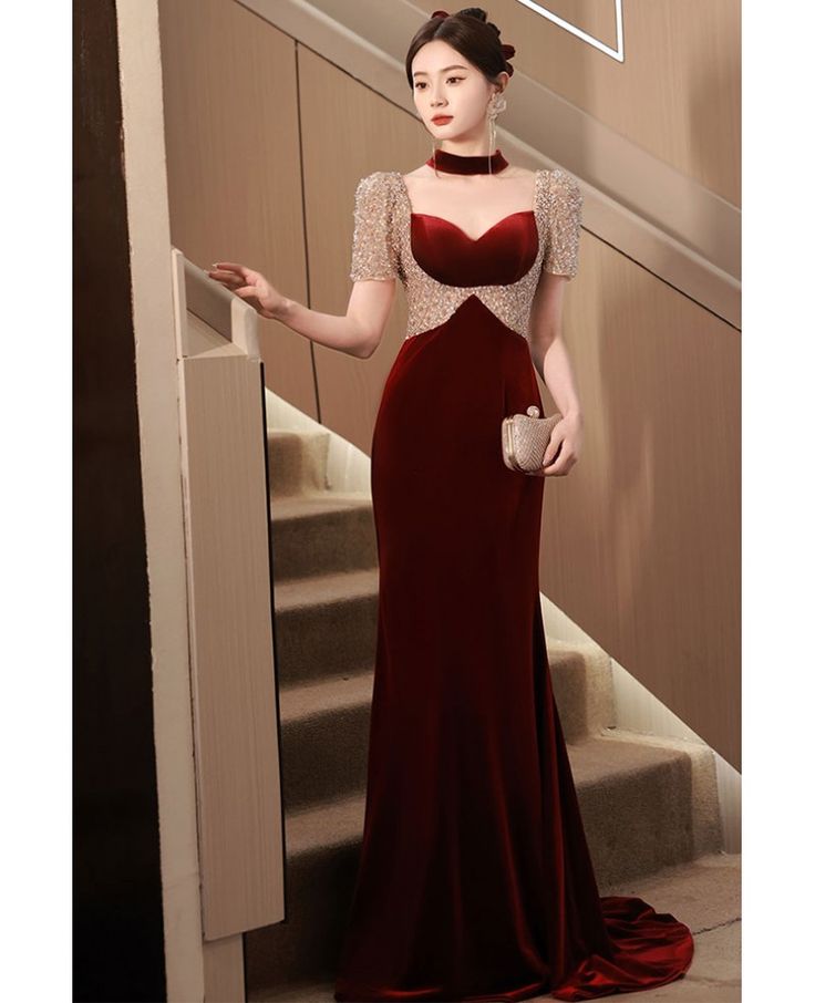 Velvet Dress Pattern, Winter Evening Dress, Winter Evening Dresses, Prom Dress With Sleeves, Velvet Evening Dress, Dress With Sleeves, Dress With Short Sleeves, Mermaid Evening Dresses, Prom Dresses With Sleeves