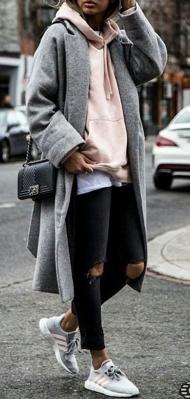 Daily Dress Me, Gray Coat, Street Style Fall Outfits, Black Ripped Jeans, Double Denim, Trendy Street Style, Mode Casual, Looks Street Style, Autumn Street Style