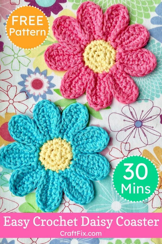 two crochet daisy coasters with the words easy crochet daisy coaster