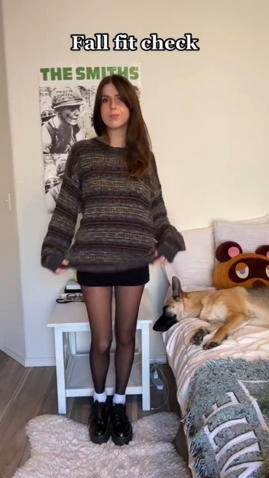 Shorts And Pantyhose Outfit, Sweater Tights Outfit, Sheer Black Tights Outfit, Short With Tights Outfit, Tights And Shorts Outfit, Black Pantyhose Outfit, Tights Under Shorts, Shorts With Tights Outfit, Shorts And Tights Outfit