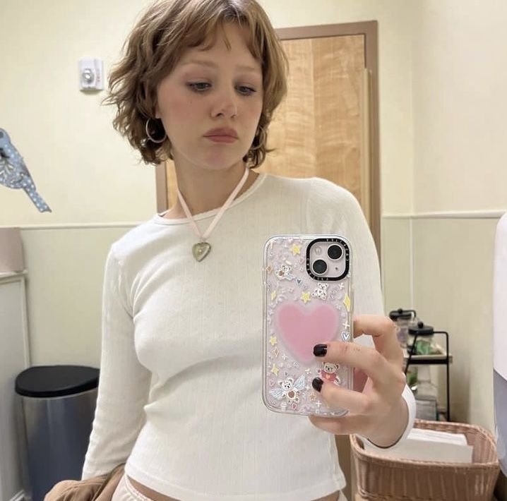 Madelyn Layer, Short Hair Inspo, Ribbon Necklace, Cut My Hair, Dream Hair, Hair Follicle, Hair Stuff, Cute Hair, Hair Skin