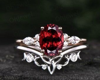 Nature Inspired Wedding Bands, Garnet Ring Gold, Ruby Engagement Ring Set, Garnet Wedding Rings, Garnet Ring Vintage, Garnet Wedding, Opal Ring Vintage, Couples Ring, Garnet Engagement Ring