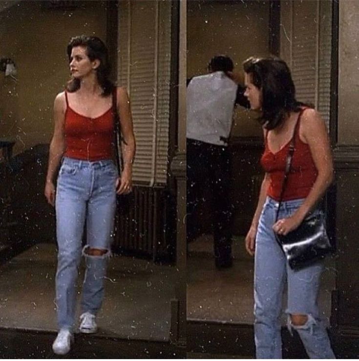 Rachel was known as the fashion queen on "Friends", but that doesn't mean we didn't notice when Monica's outfits totally slayed!!! Could she BE any cuter?! (see proof below) Look 80s, Rachel Green Outfits, Mama Jeans, Goth Outfit, 90s Inspired Outfits, Fest Outfits, Fabulous Outfits, Outfits 90s, Monica Geller