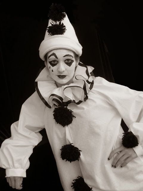 Vintage Halloween: Pierrot the Adorably Sad Clown ~ American Duchess Pierrot Costume, Black And White Clown, Pierrot Clown, Clown Clothes, Mardi Gras Outfits, Mardi Gras Costumes, Send In The Clowns, Vintage Clown, Mardi Gras Decorations